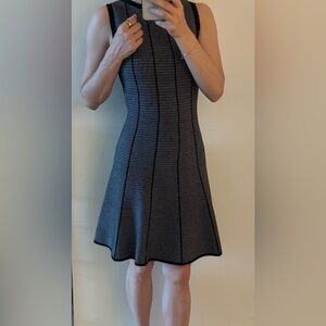 NWT Theory Black and Gray Patterned Midi Dress